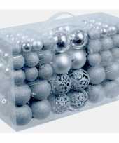 Pakket met 100x zilveren kunststof kerstballen 3 4 en 6 cm kerstversiering